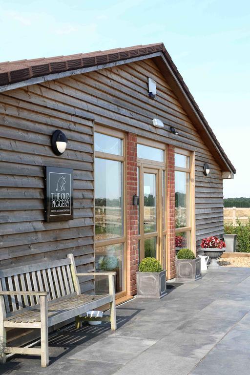 The Old Piggery Guest House & Yurts Bedford Exterior photo